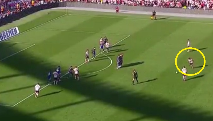 Tak 17-latek otworzył derby. Absolutnie genialne trafienie [WIDEO]