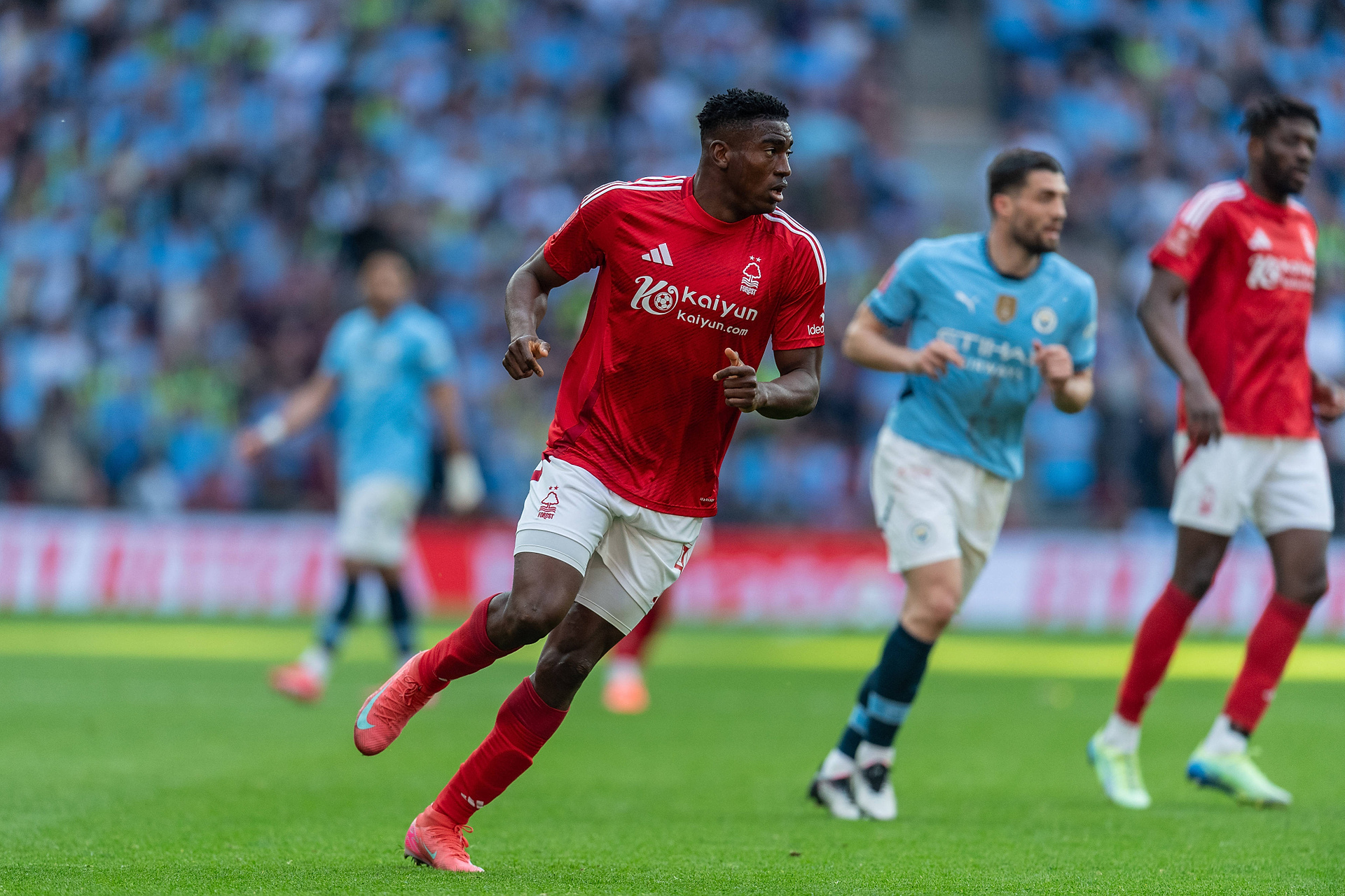 Piłkarz Premier League w śpiączce! Wylądował na OIOM-ie