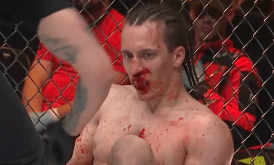 Karaś show w Prime MMA! Brutalna walka z dwoma rywalami