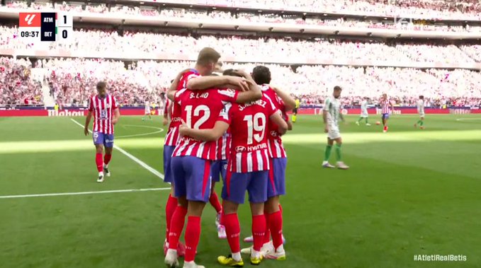 WOW! Kosmiczny gol Alvareza [WIDEO]