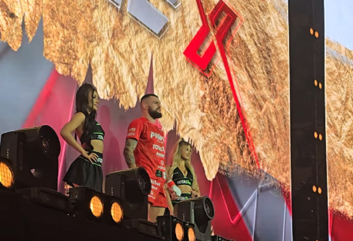 Walczył w Prime MMA, jest blisko UFC. To nie żart