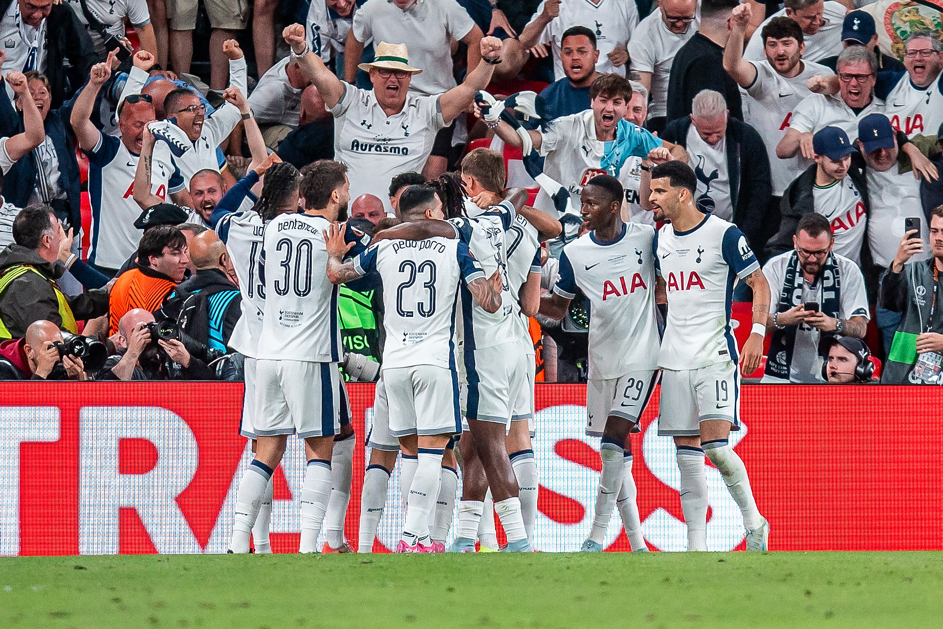 41 lat czekania i wystarczy! Historyczny triumf Tottenhamu w Europie [WIDEO]