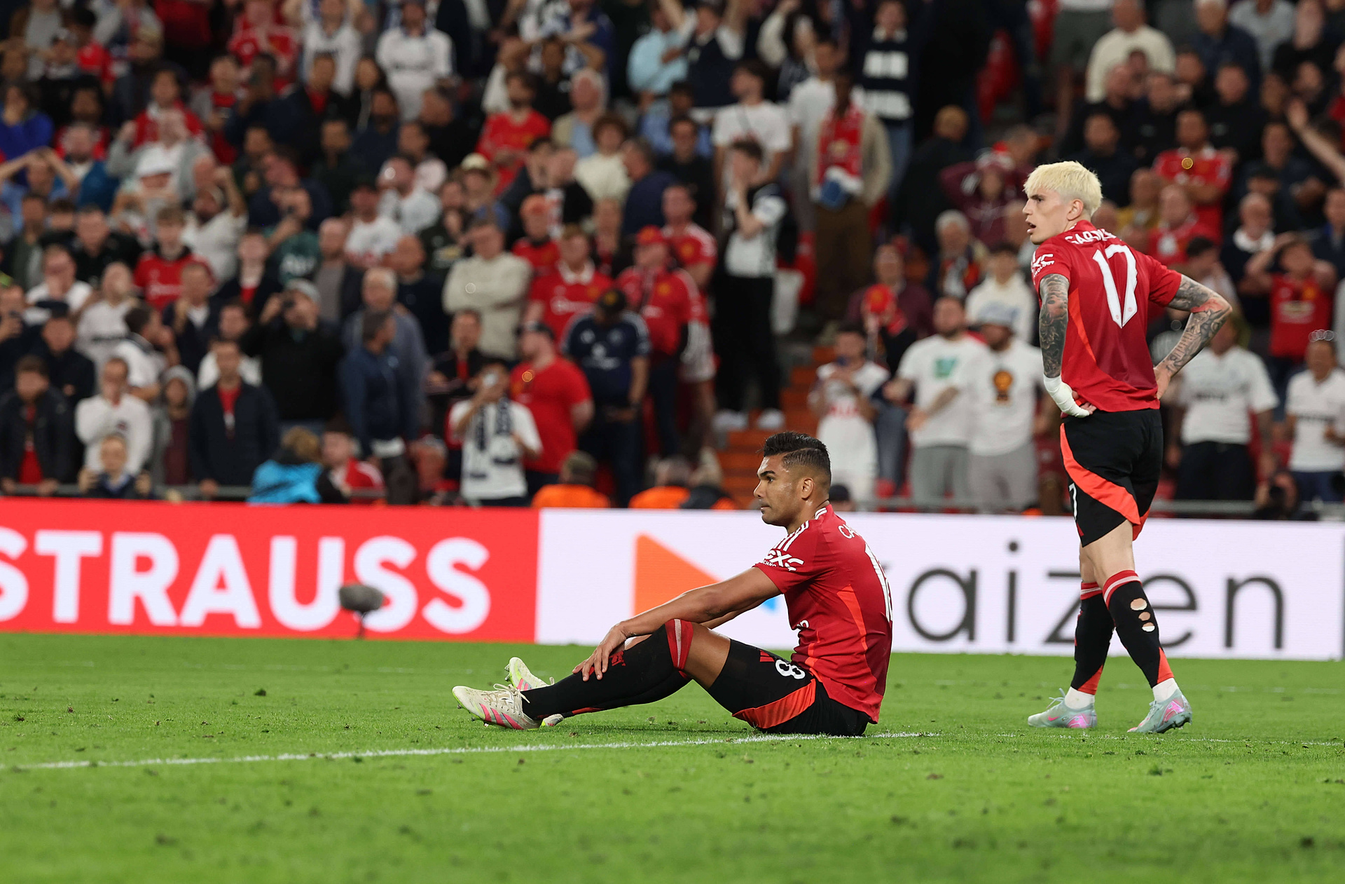 "Gów***ny sezon". Piłkarz Manchesteru United we łzach po finale 