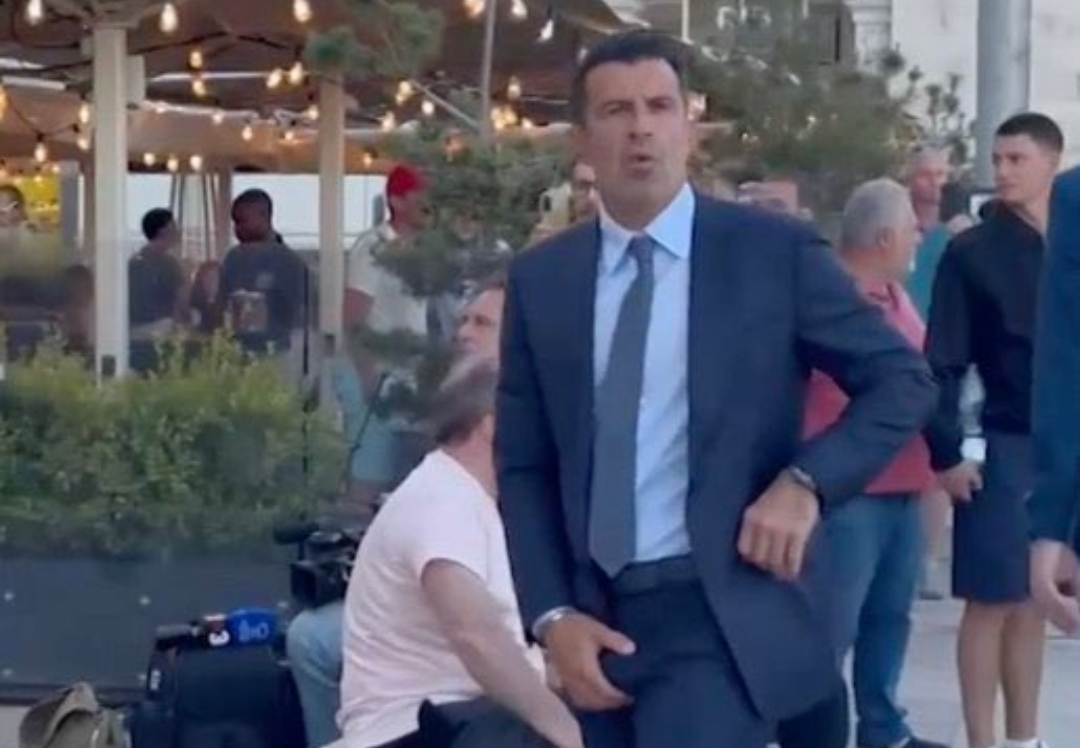 Figo skonfrontował się z kibicem Barcelony. Nie do wiary, co zrobił [WIDEO]