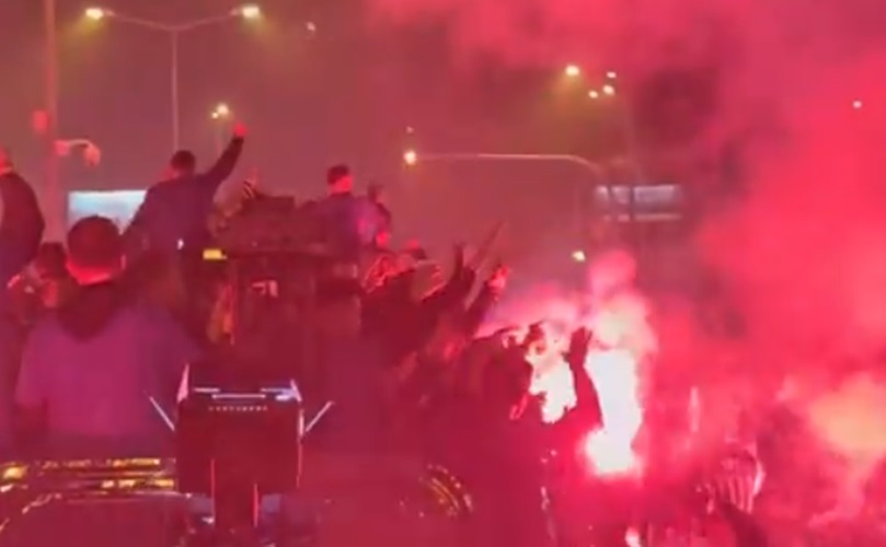 Tak ubrali się piłkarze Lecha na fetę. Padniecie [WIDEO]