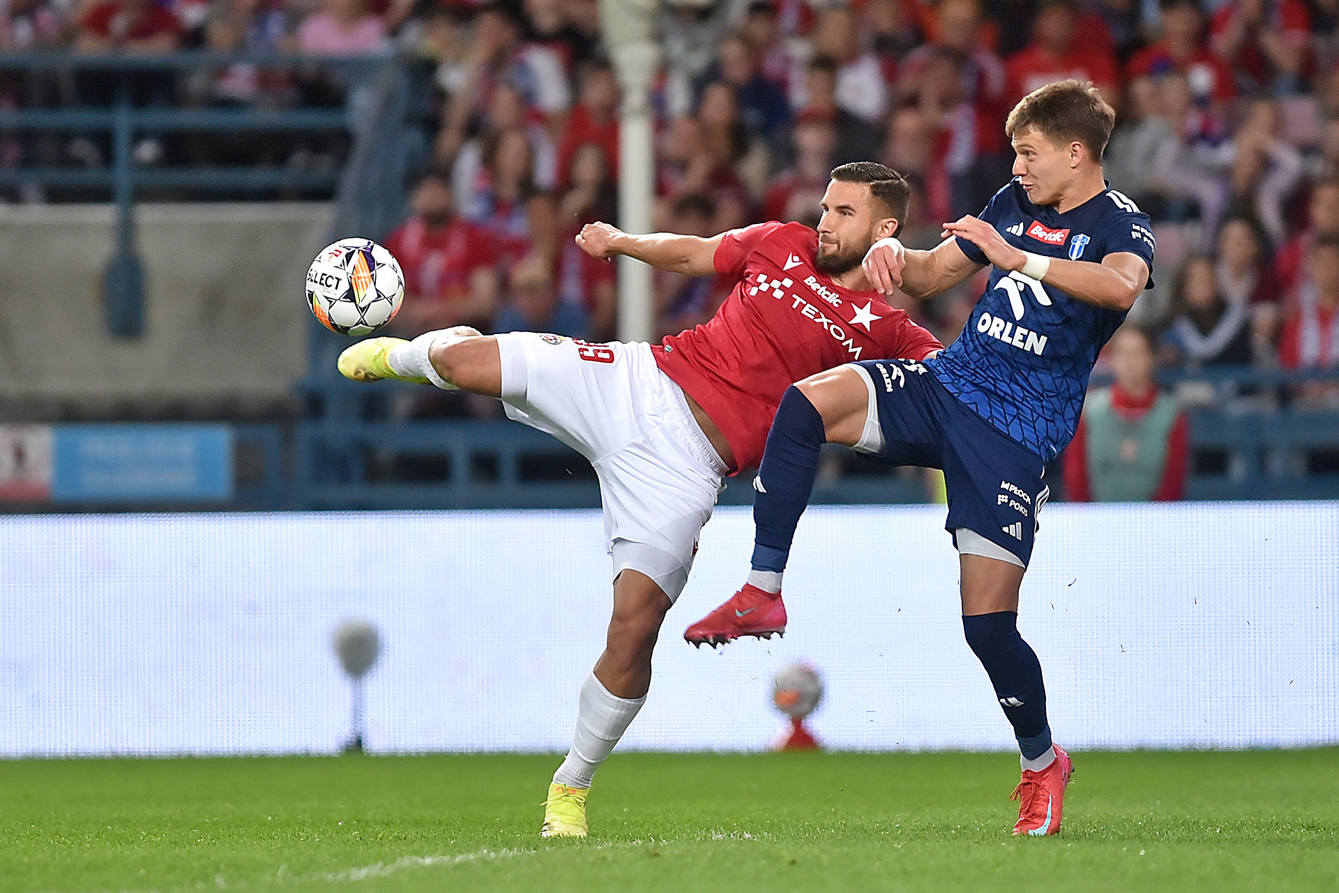 Ależ to by był mecz o awans! Ekstraklasa czeka, ale jest przeszkoda. "Szanse? 52 do 48"