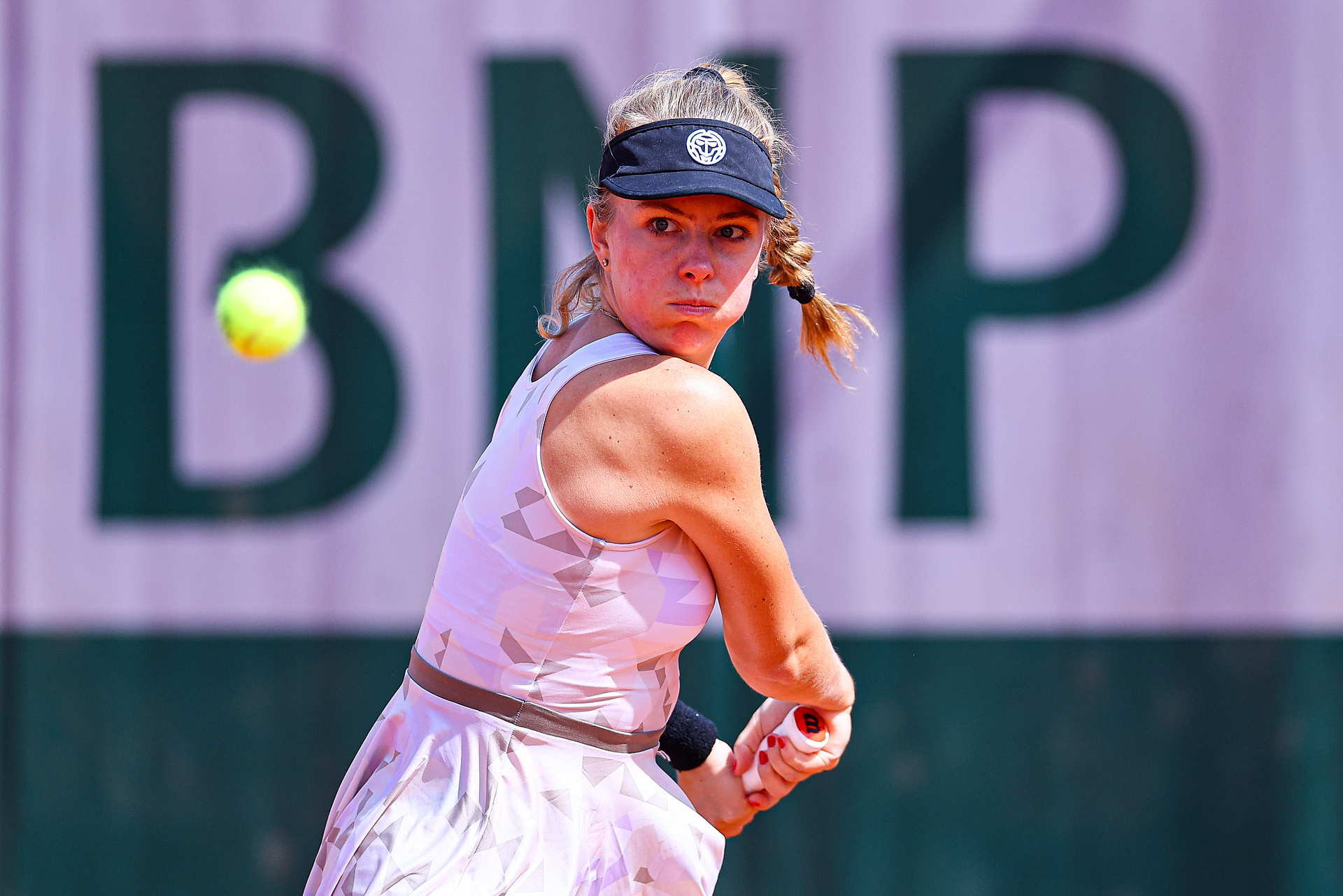 Heroiczny bój na nic! Polka odpadła z Roland Garros [WIDEO]