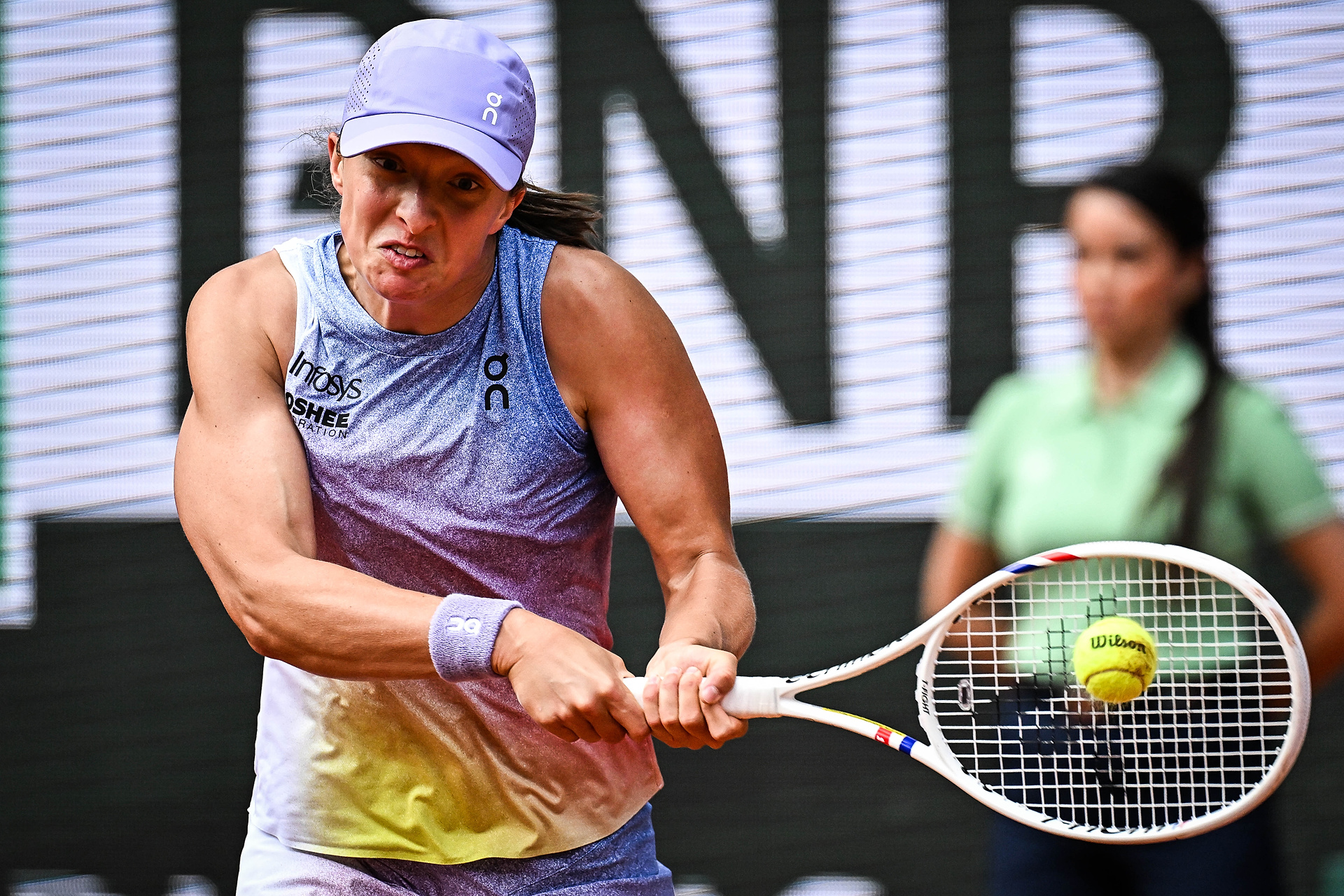 Świątek gra dalej w Roland Garros! Rywalka nie odpuszczała [RELACJA]