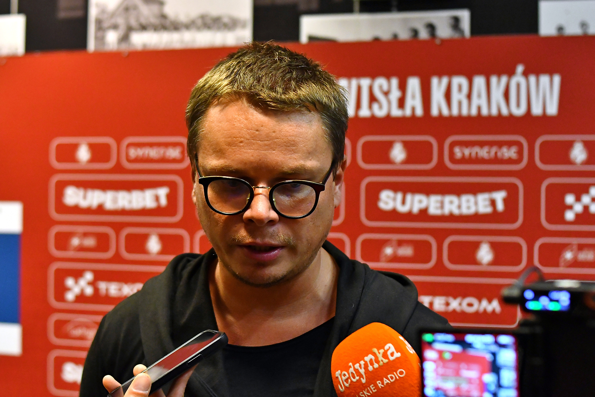 Dziennikarz przejechał się po Królewskim. Zaskakująca odpowiedź [WIDEO]