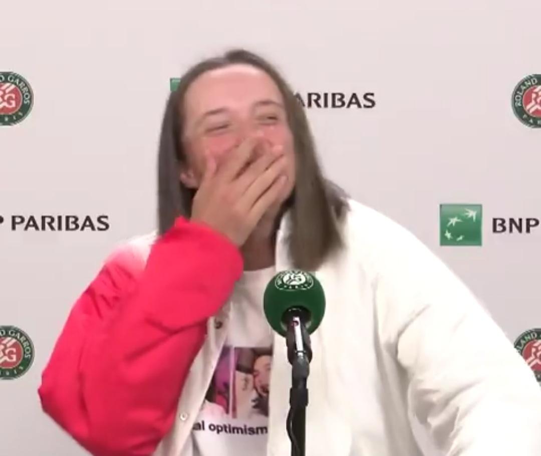 Świątek rozbroiła wszystkich. Sama nie mogła wytrzymać ze śmiechu [WIDEO]