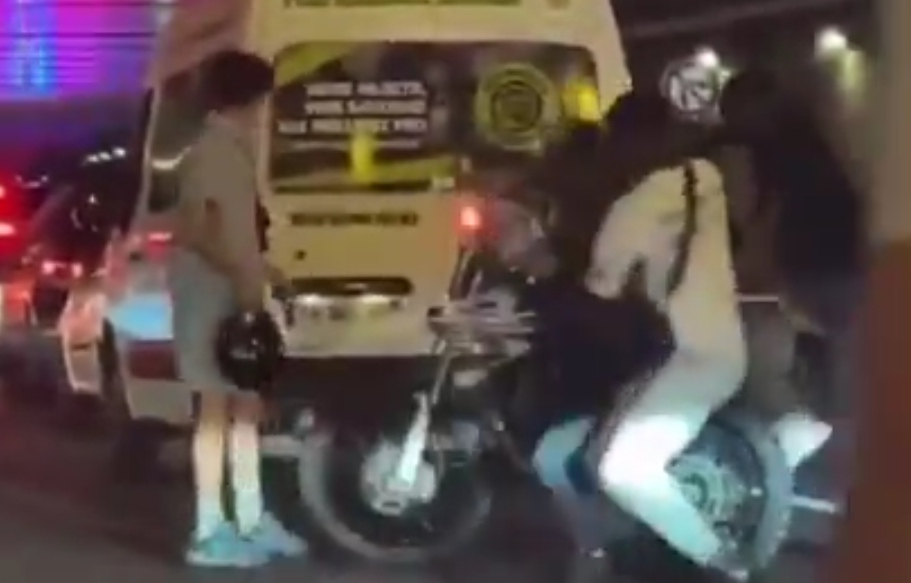 Podbiegli, pobili i okradli. Chaos w Paryżu po finale Ligi Mistrzów [WIDEO]