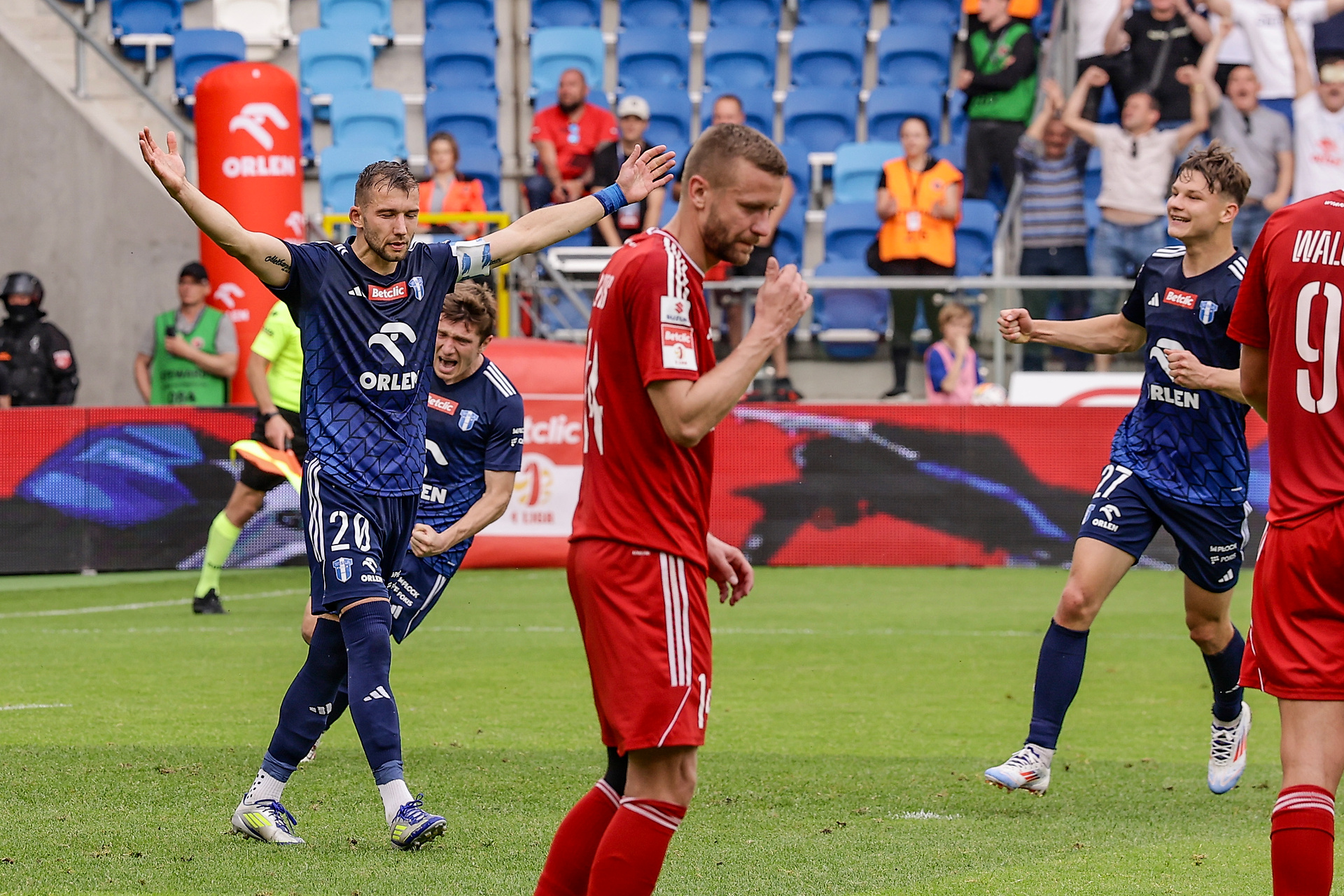 Absolutne szaleństwo w barażach! Wisła Płock w Ekstraklasie!  [RELACJA]