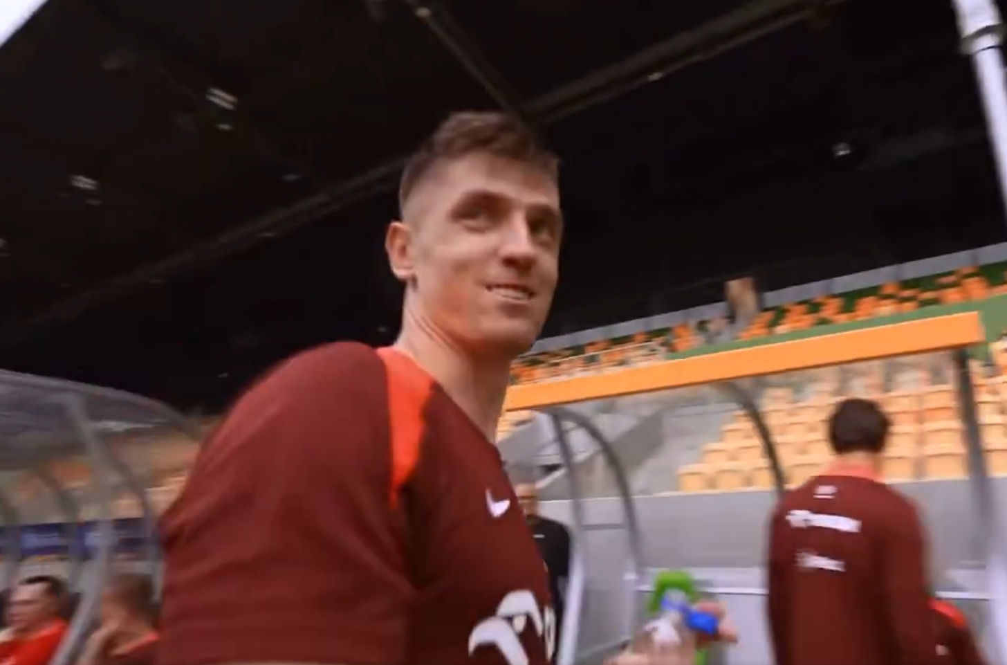 Piątek zmienił klub. W ten sposób się o tym dowiedział [WIDEO]