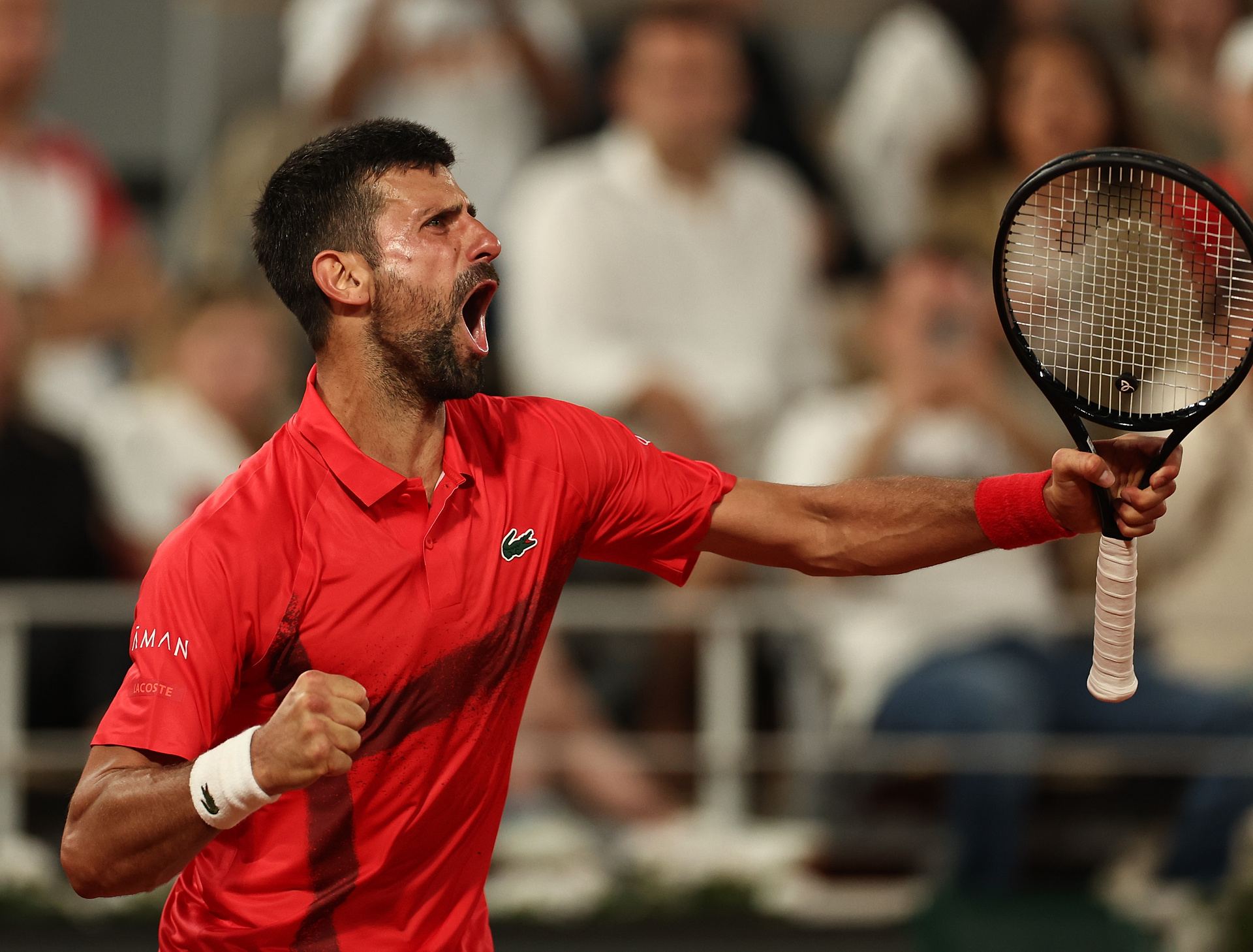 Nieśmiertelny Djoković. Spektakl legendy w Paryżu [WIDEO]
