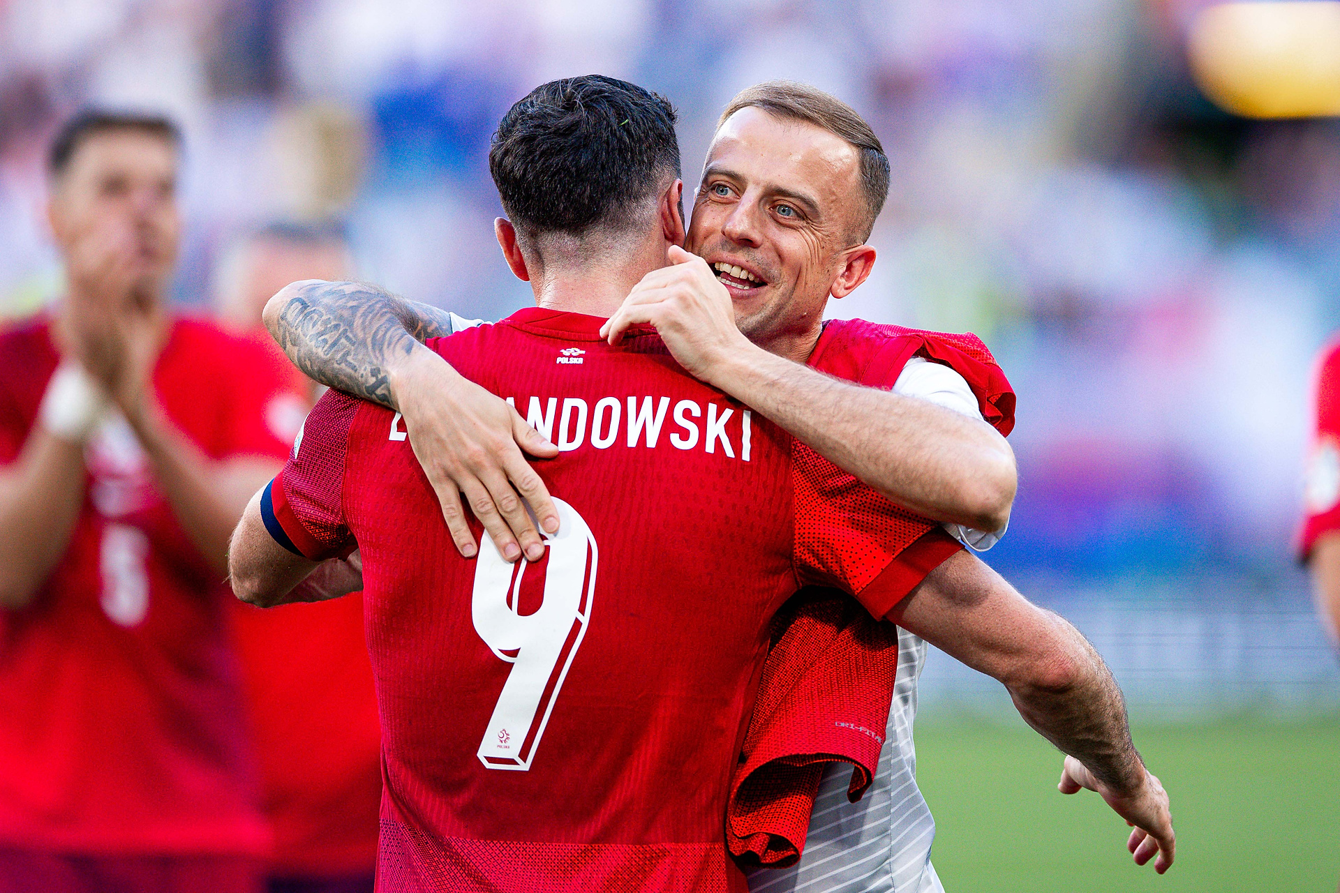 Ale niespodzianka Lewandowskiego! Kapitan przyleci do Polski pożegnać Grosickiego [KULISY]