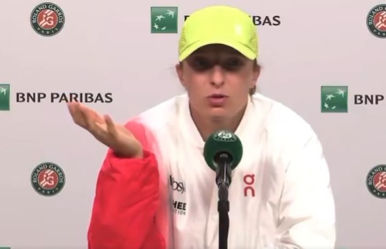 "Co to jest za pytanie?!". Świątek nie wytrzymała [WIDEO]