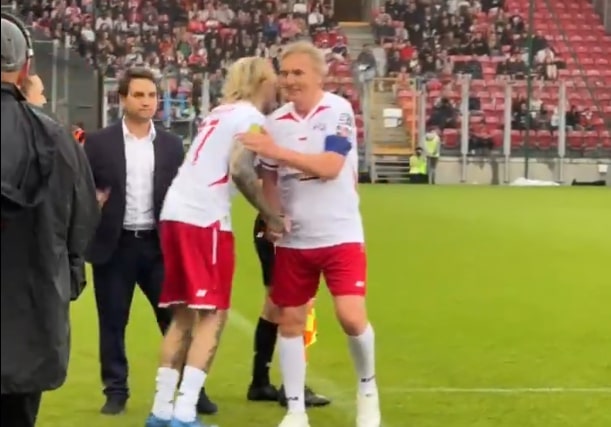 Boniek znów na boisku! Chwilę później historyczna zmiana [WIDEO]