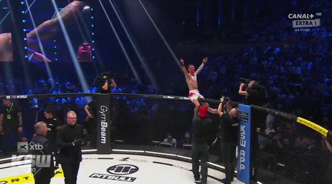 Rewelacyjny triumf mistrza! Polak poskładał rywala na KSW [WIDEO]