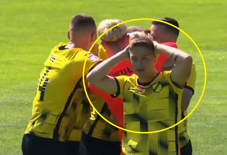 Piłkarze Wieczystej aż złapali się za głowy. Piękny gol przypieczętował awans do 1 Ligi [WIDEO]