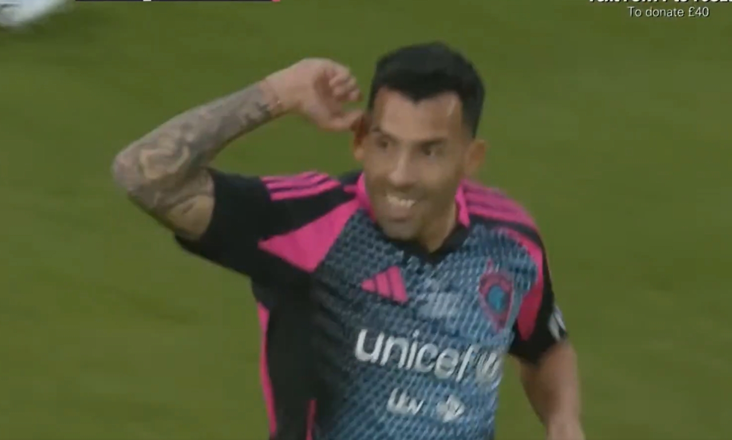 Cztery gole Teveza na Old Trafford! Szalony występ legendy [WIDEO]