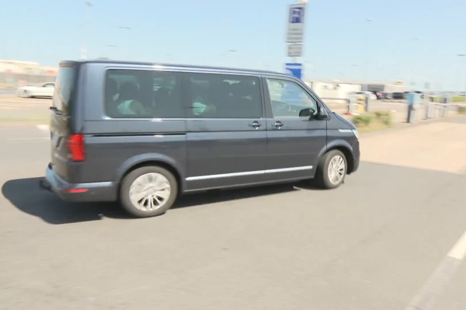 Wirtz ruszył do Anglii! Potwierdzenie transferu o krok [WIDEO]