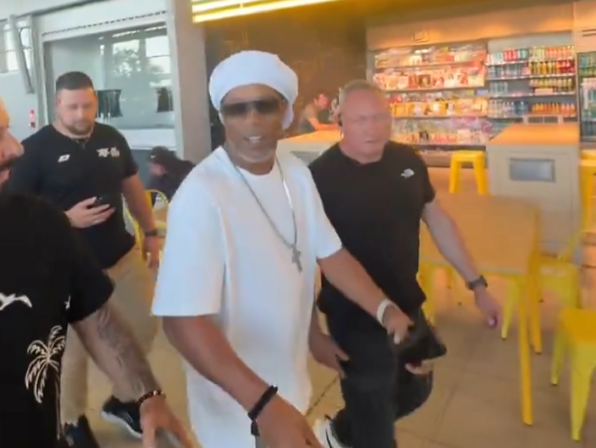 Ronaldinho wylądował w Polsce. Historyczny moment [WIDEO]