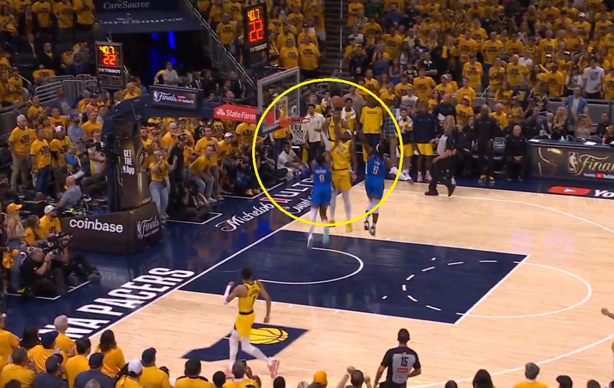 Magiczna akcja w meczu o mistrzostwo! Cuda w NBA [WIDEO]