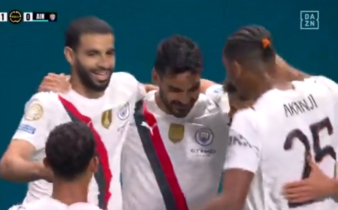 Manchester City sprał rywala. Można cmokać z zachwytu nad golami [WIDEO]