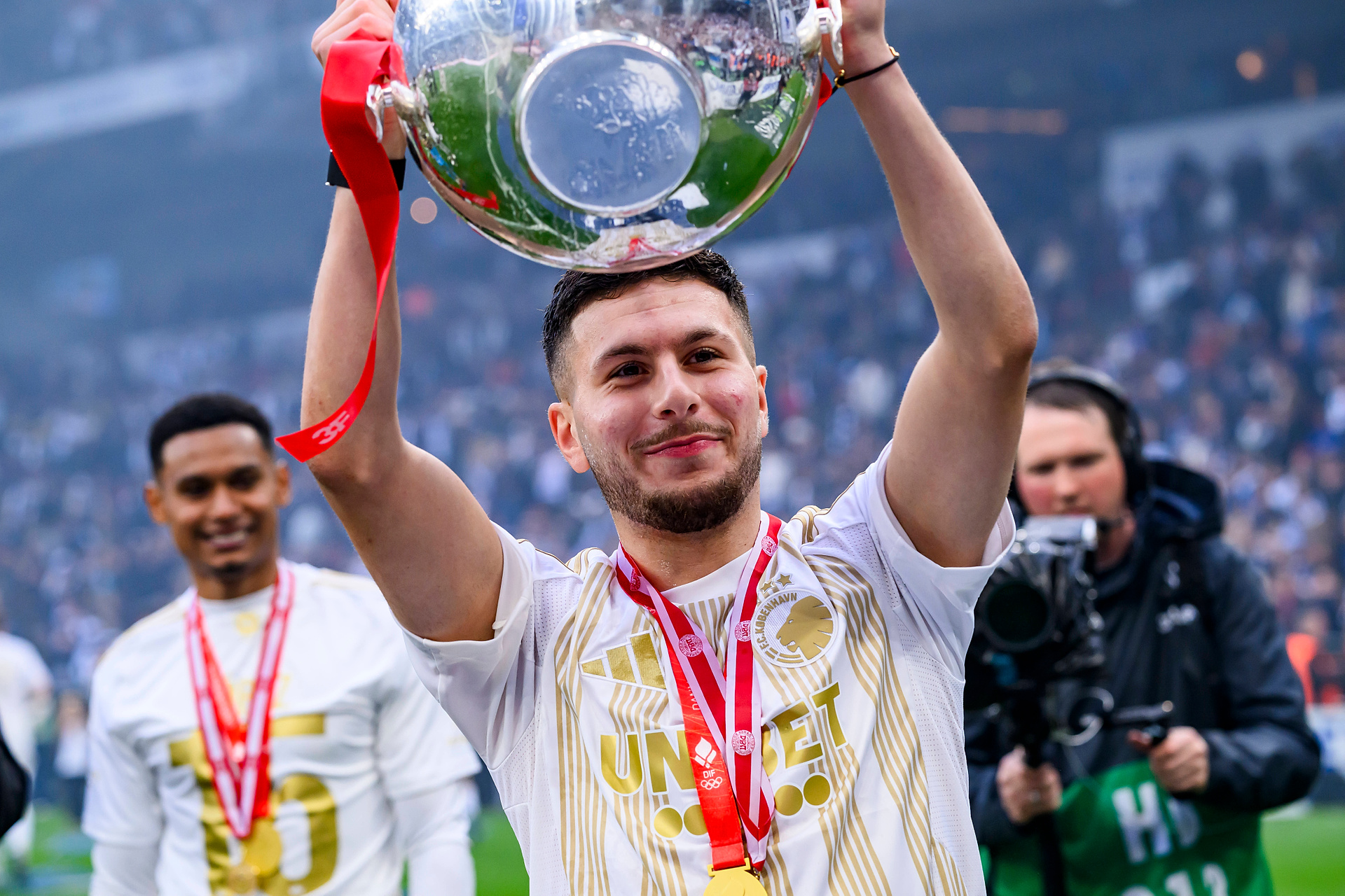 Trafił do Barcelony i już strzela gole. "Zostanę tu na wiele lat"