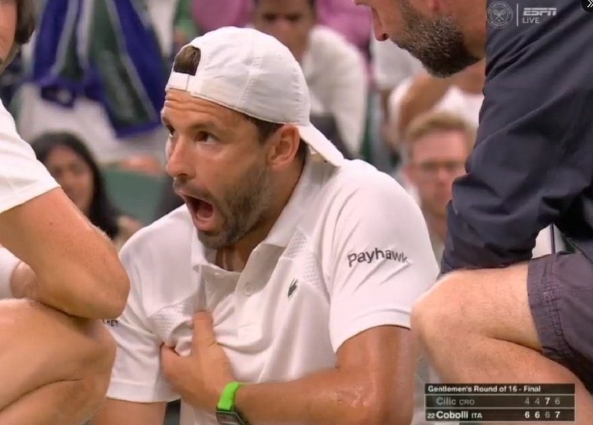 Prowadził 2:0 z Sinnerem i poddał mecz. Koszmar na Wimbledonie [WIDEO]