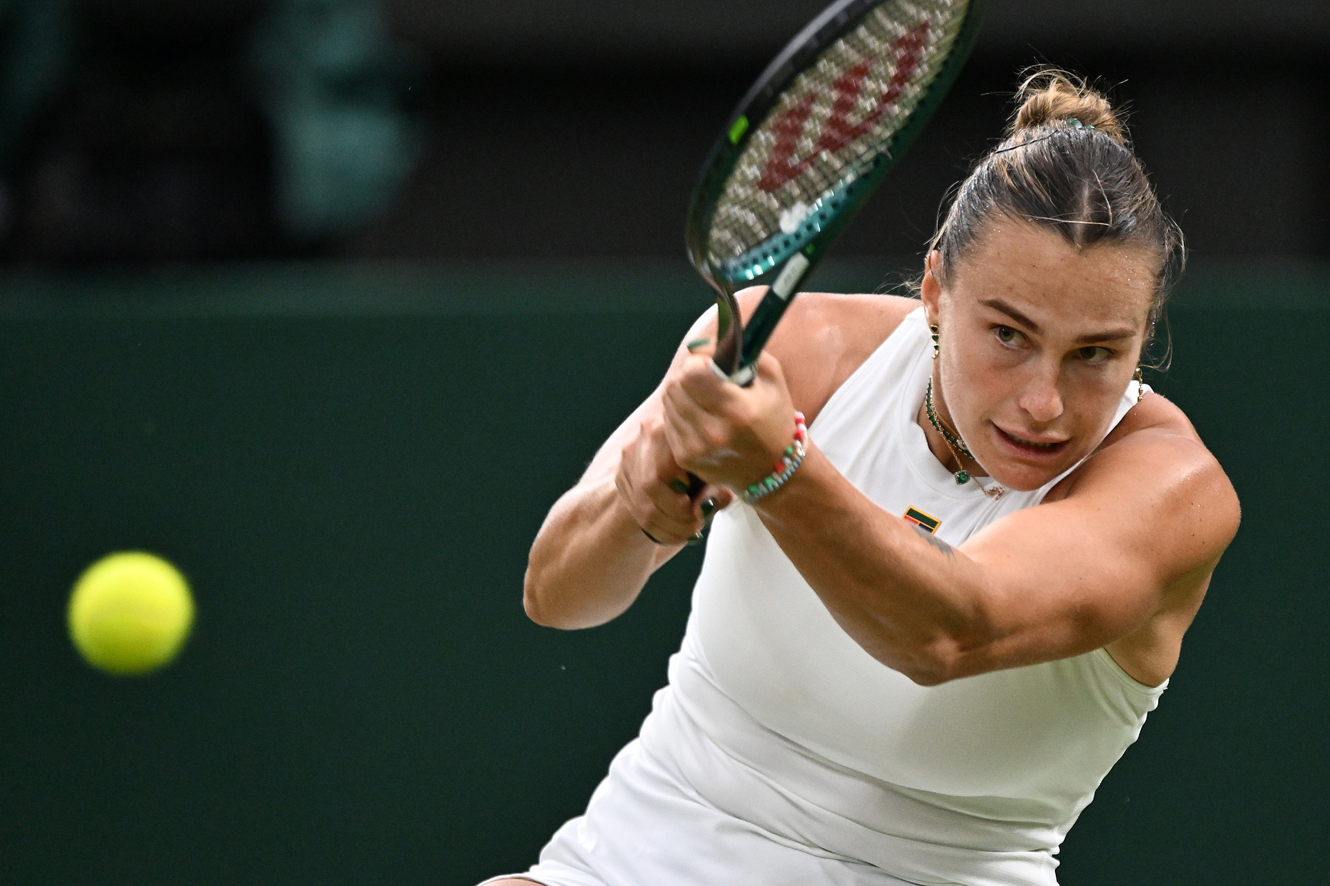 Mecz Sabalenki zaczął się szokująco. Wielki bój o półfinał Wimbledonu