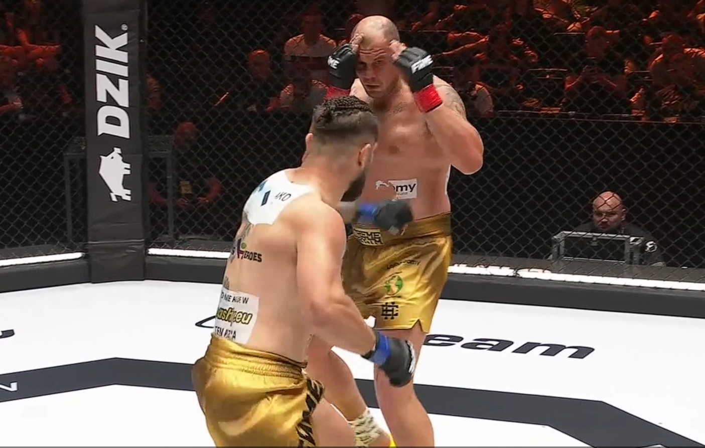 Dwie porażki w godzinę! Dramat byłego mistrza na Fame MMA 26 [WIDEO]