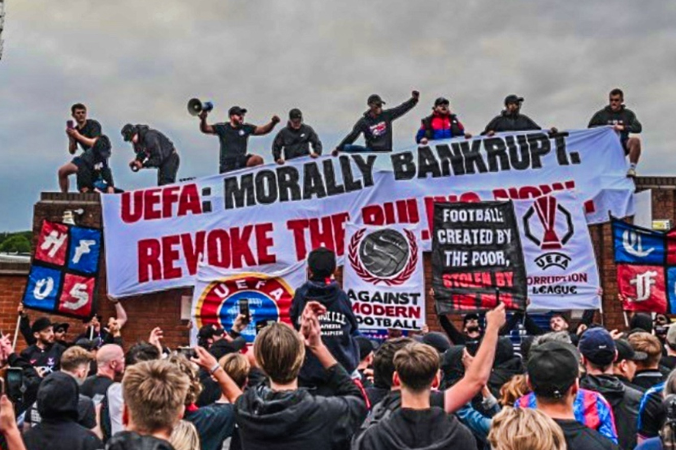 Wielki protest w Premier League. Huczy po decyzji UEFA [ZDJĘCIE]