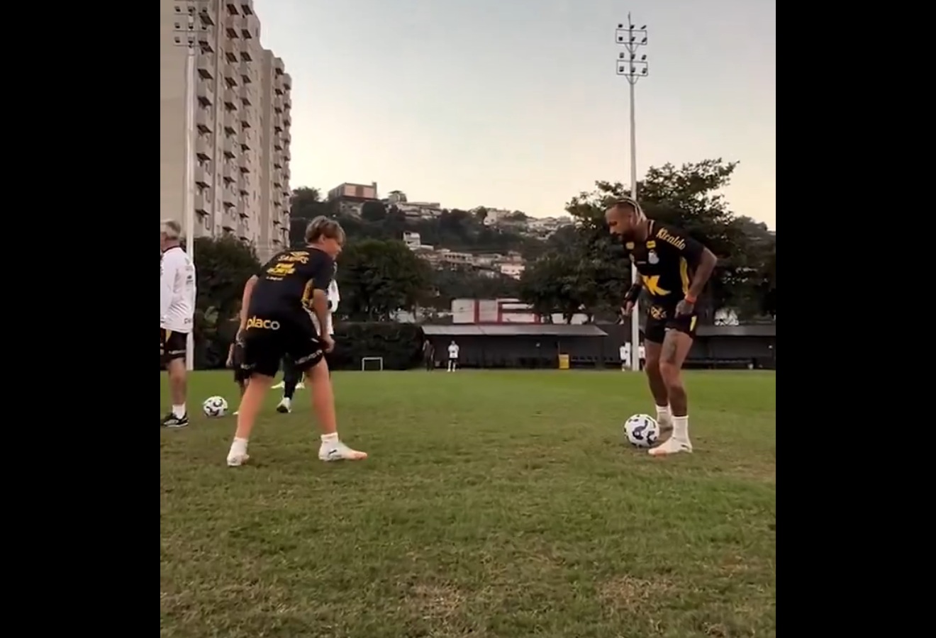 Neymar zmierzył się z własnym synem. Nie okazał mu litości [WIDEO]