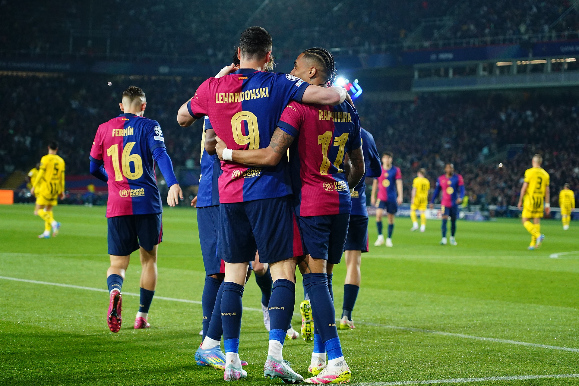 Barcelona wciąż "bezdomna". Oto ostatnia deska ratunkowa
