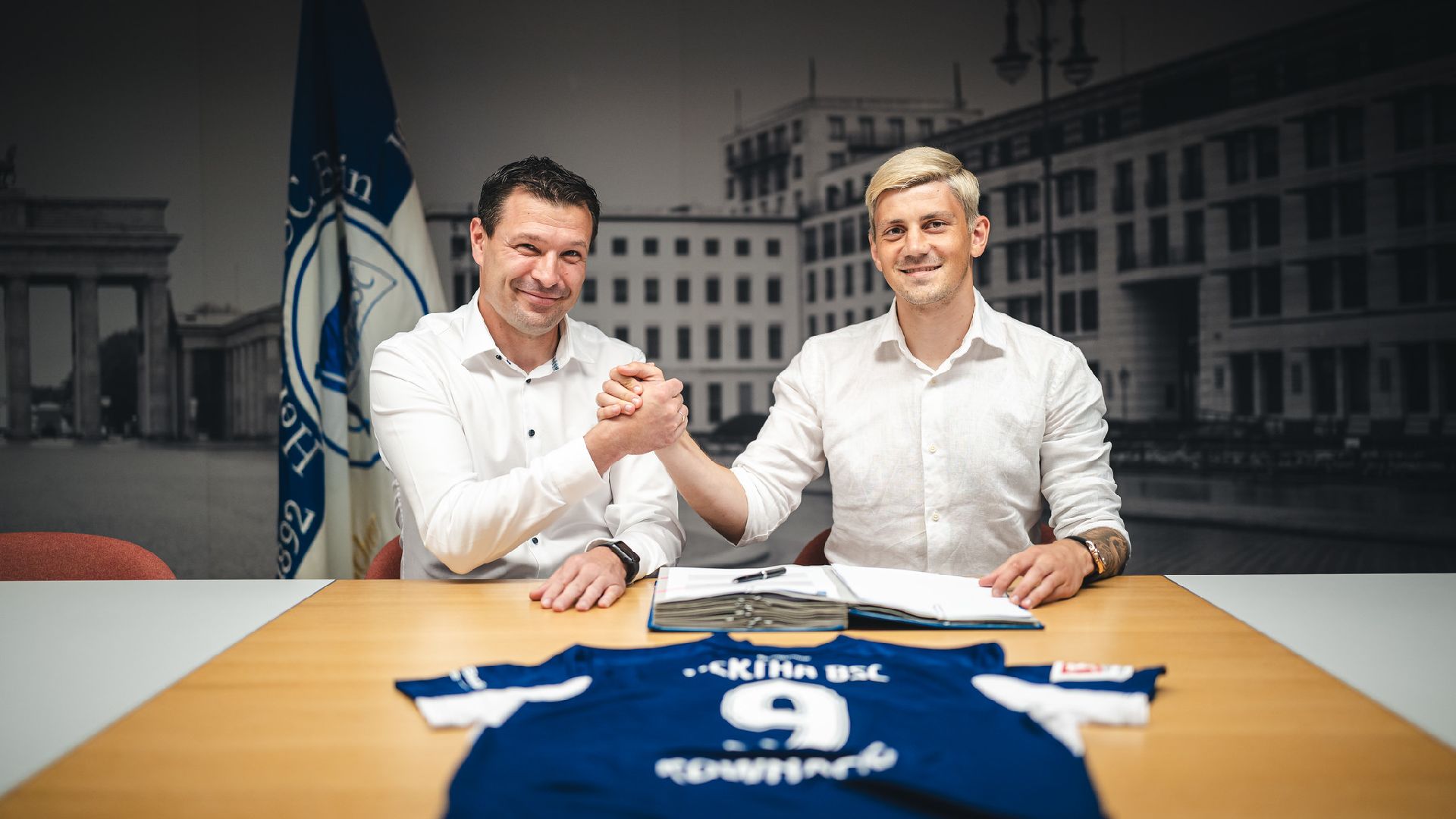 Kownacki zaprezentowany w nowym klubie! Jest potwierdzenie transferu
