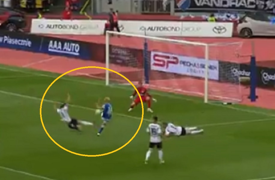 Była 23. sekunda, gdy Legia zadrżała. A później? Jeszcze gorzej! [WIDEO]