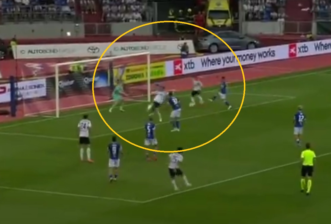 Niebywałe pudło z dwóch metrów! To musiał być gol dla Legii! [WIDEO]
