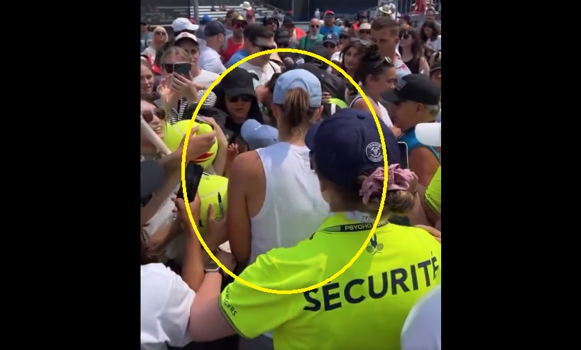 Tłum osaczył Świątek. Szaleństwo na punkcie Polki [WIDEO]