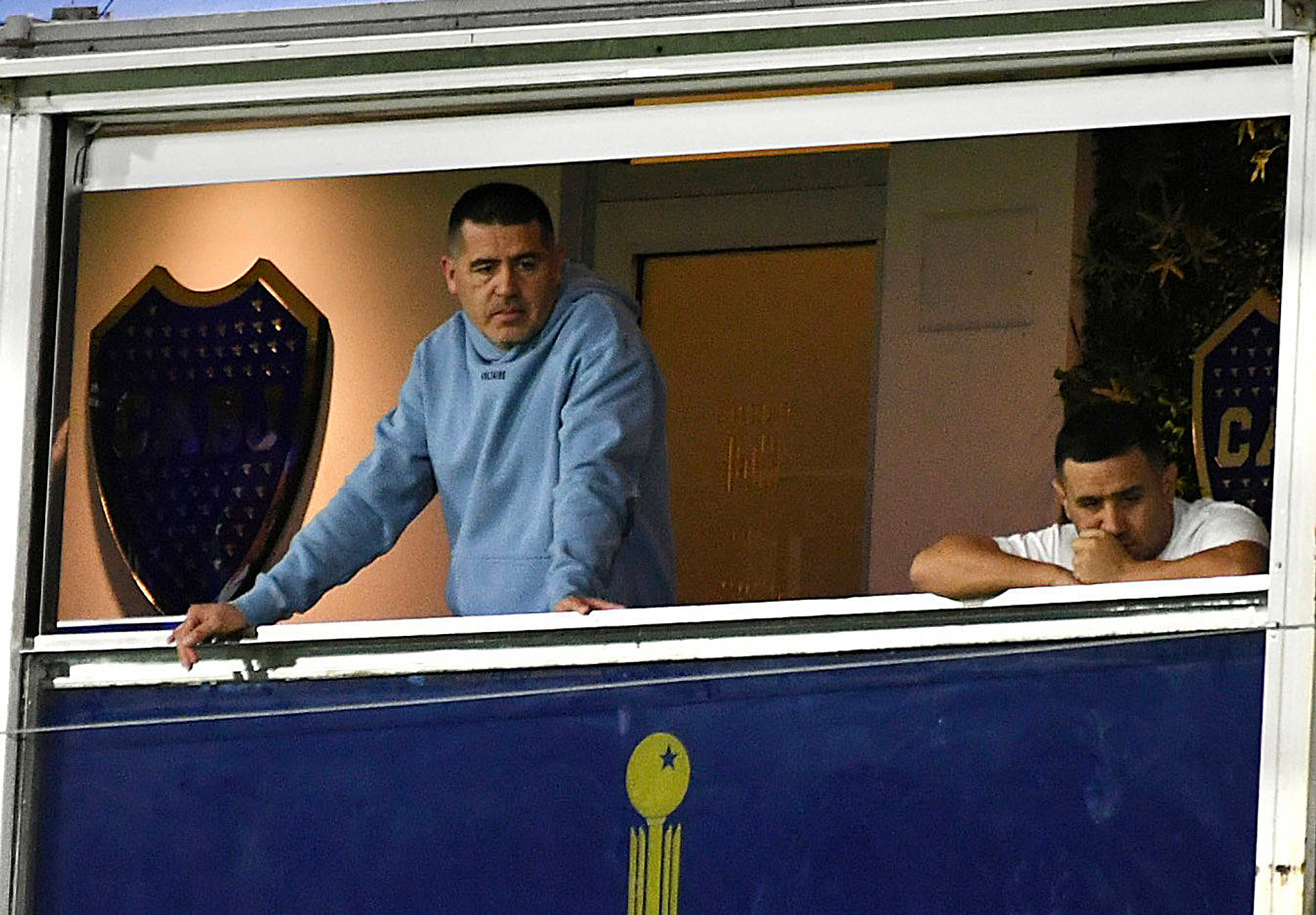 Gruba afera w klubie byłego gracza Barcelony. W roli głównej jego brat