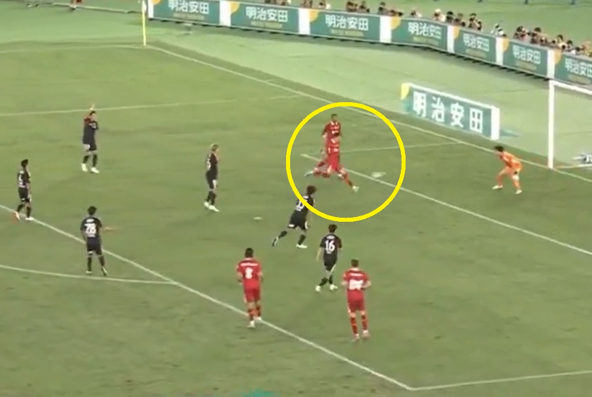 Ale pudło! Tak strzela napastnik Liverpoolu za 85 mln euro [WIDEO]