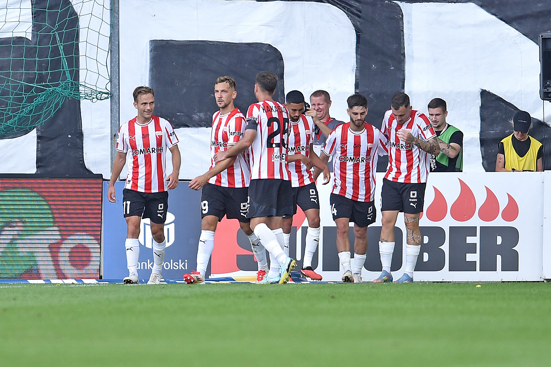 Gol w doliczonym czasie uratował Cracovię. Cudowna bramka Żelizki [WIDEO]