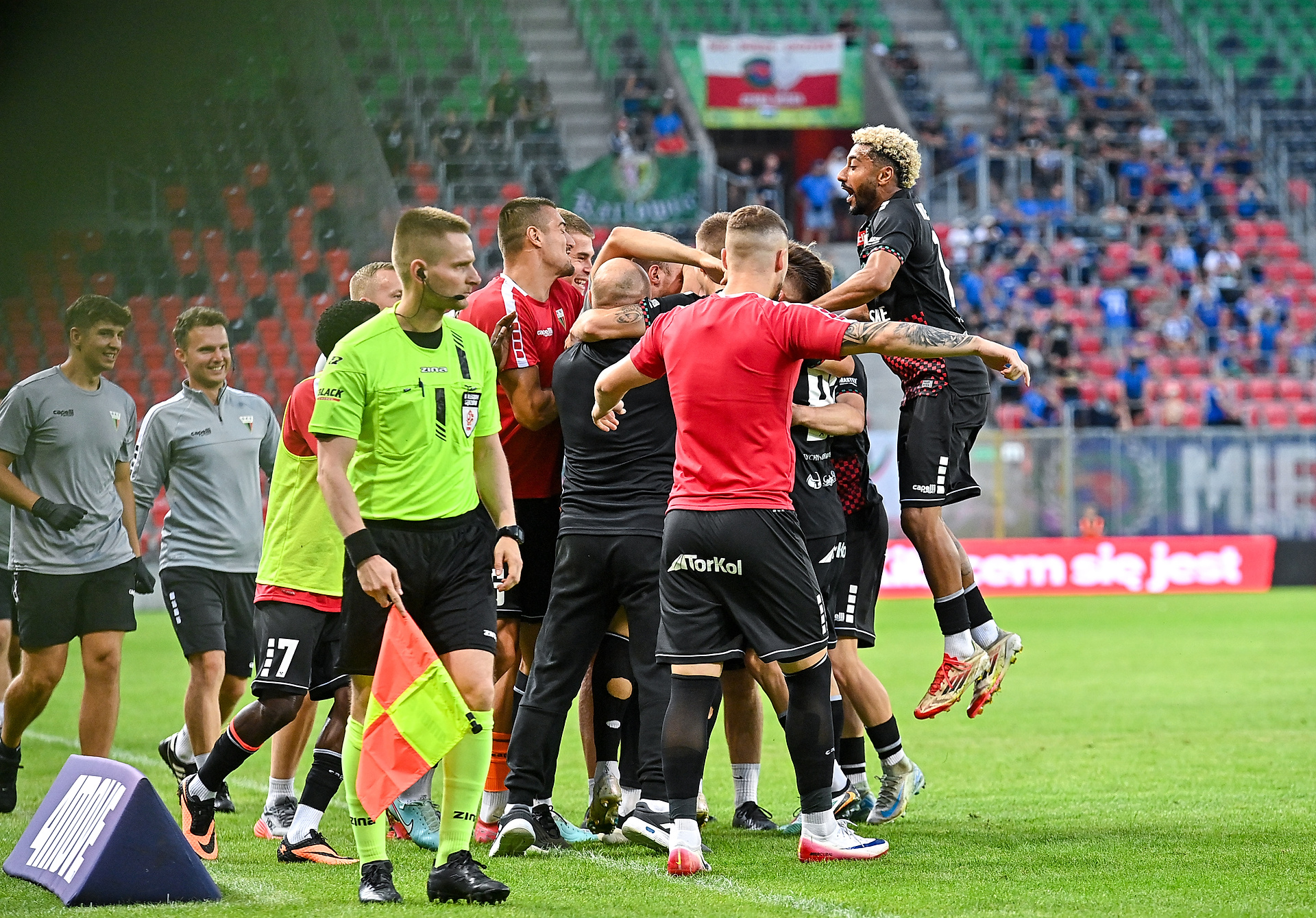 Czarny koń I ligi? Rewelacja wiosny znowu myśli o Ekstraklasie. Zaczęli kapitalnie