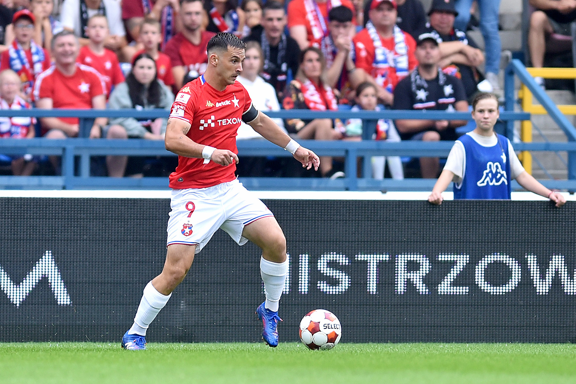 Szaleństwo w hicie Betclic 1 Ligi! Siedem goli, Wisła znów na prowadzeniu [RELACJA]