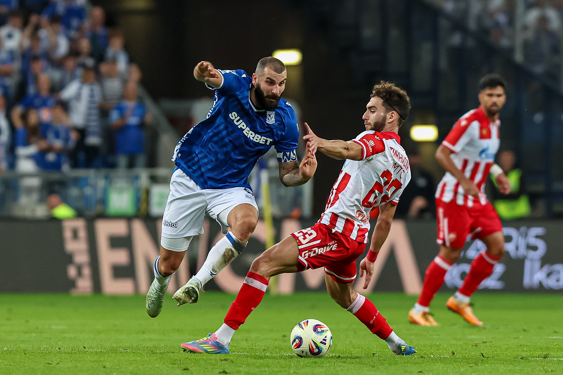 Crvena Zvezda - Lech Poznań gdzie oglądać? Transmisja na żywo w TV i stream online z rewanżu (12.08.2025)