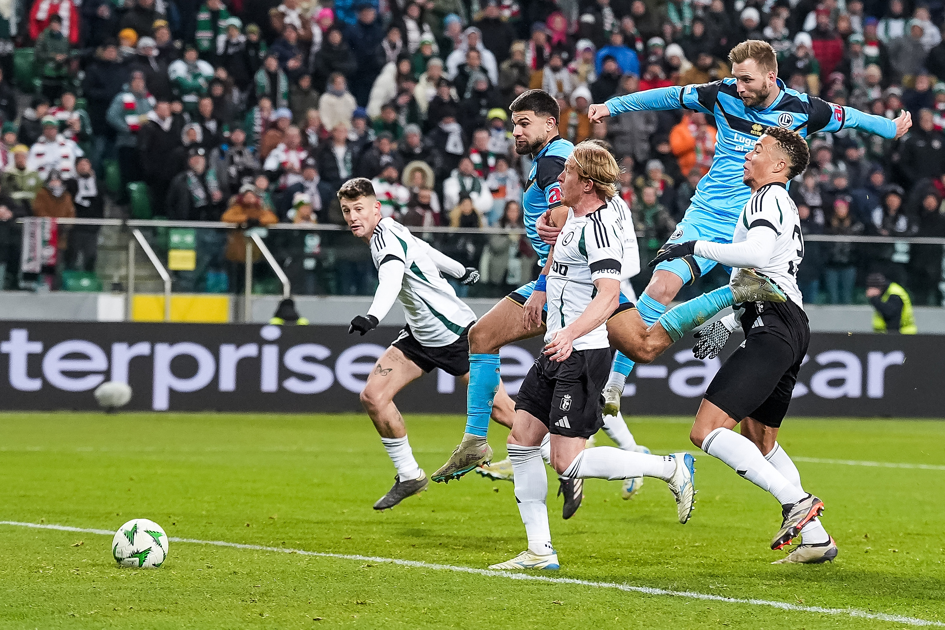 Media: Sensacyjny transfer Polaka? Grał z Legią w LK, jest blisko pierwszoligowca