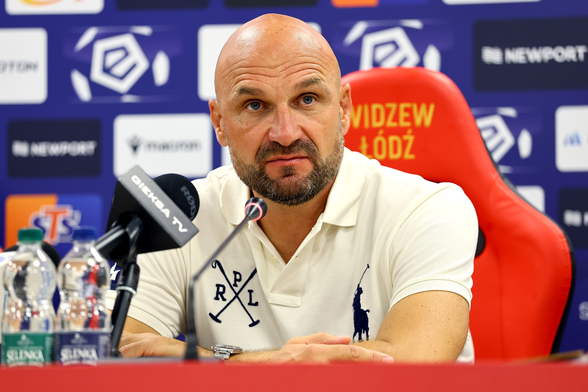 Widzew reaguje na plotki o zmianie trenera. Jasne stanowisko klubu