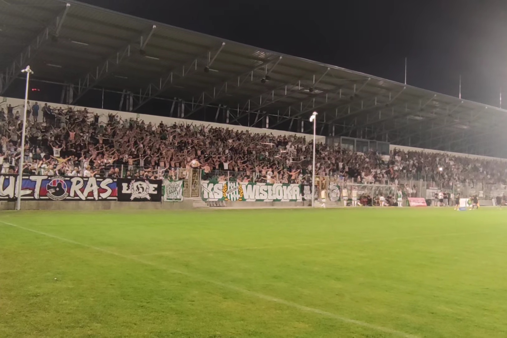 Trzecioligowiec zyskał nowy stadion. Wydano 25 milionów złotych [ZDJĘCIE]