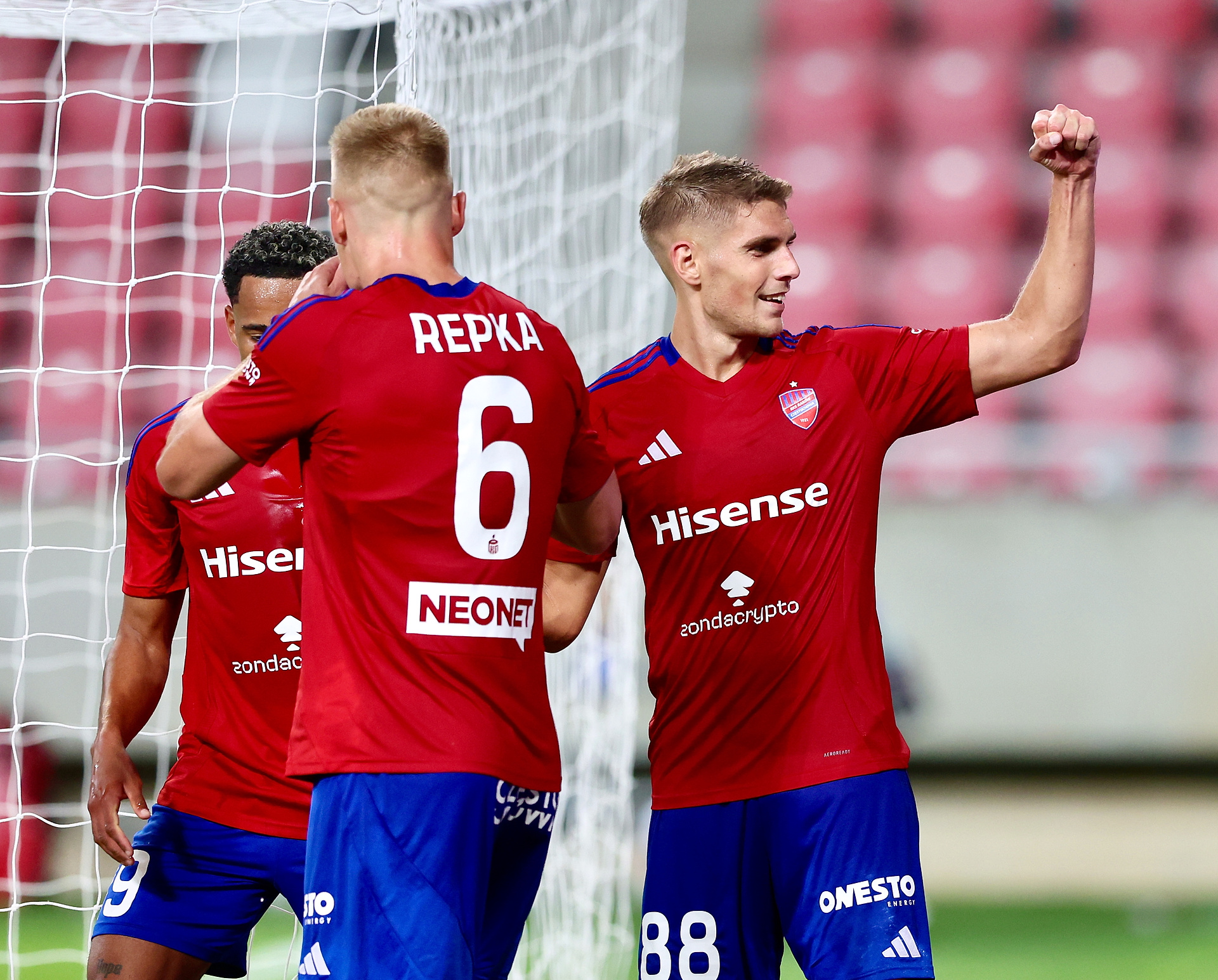 Raków zagra o Ligę Konferencji! Wielkie zwycięstwo "Medalików"! [WIDEO]