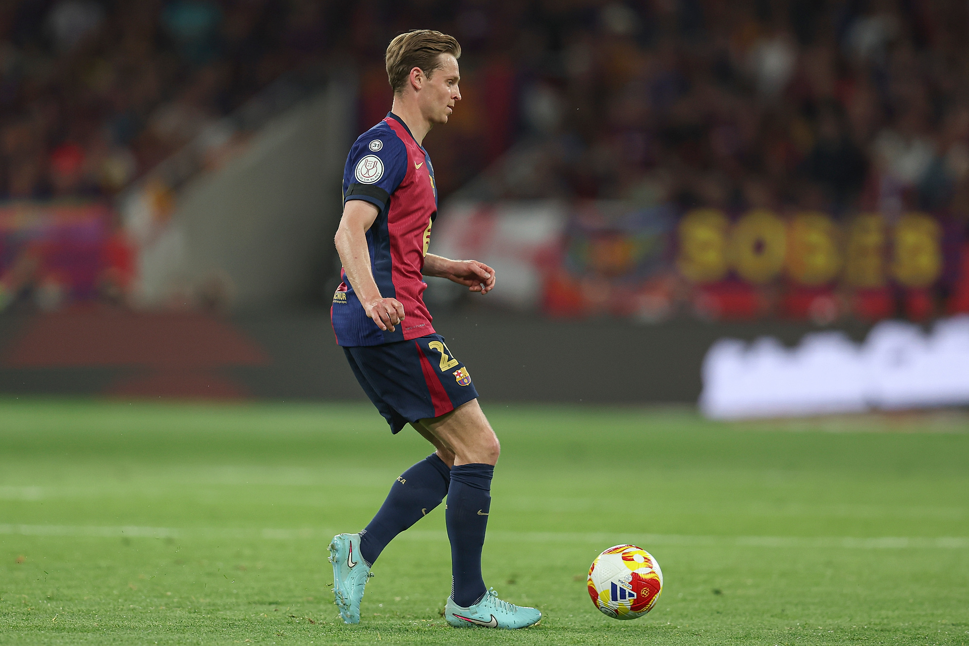 FC Barcelona przedłuży kontrakt z gwiazdorem? Tylko pod jednym warunkiem